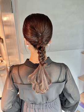 シャルムバイケンジ(Charm.by KENJE) 【ローポニーテール】結婚式/二次会/銀座/有楽町/アレンジ