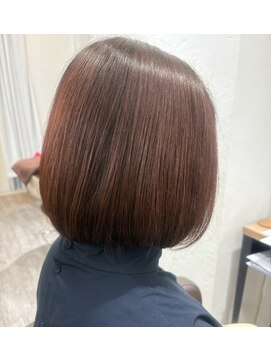 ウイ バイ ファースト 北四番丁店(u'i by first) グラデーションボブ スタイル