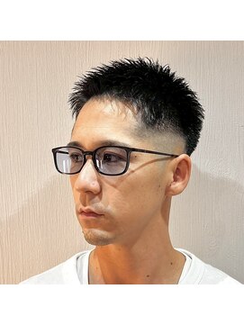 ジェントル(GENTLE) 妥協のないフェードとシャープな束感で魅せる◎メンズショート