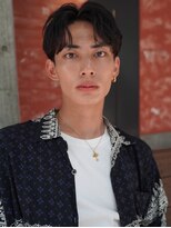 クオル 円山(QOL)&nbsp;ナチュラルパーマのセンターパート