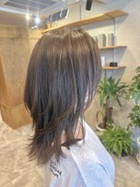 トゥーリ 大野城下大利店(tuuli)&nbsp;20.30.40代大人ミディアムレイヤー×アッシュベージュ