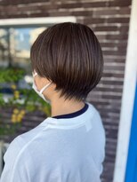 アズグロウ エクラ(AS GROW 'eclat) 首すっきりシンプルショート暗めカラー