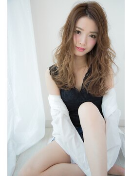 クラウン ヘアー(CLOWN hair) 巻き髪にはセピアベージュで可愛さアップ