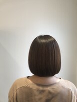 キー(KEY) ツヤツヤシンプルボブスタイル 夏