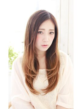 プティルカ ディーシー本店(PutiLuca D.C.) ナチュラルストレートロングヘアー