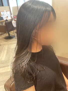 バグズ ヘアデザイン 桔梗が丘店(Baguz HAIR DESIGN) ミルクティーアッシュ×イヤリングカラー10代20代30代