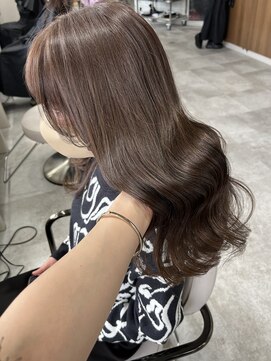 フィト(Fito) 【fito hina】透明感あるオリーブグレージュ☆