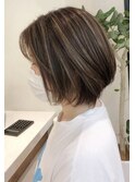 魅力倍増カールセミディショートヘア姫カットダークアッシュ白髪