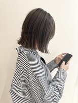 ヨーク(YOKE)&nbsp;YOKE 切りっぱなしボブ外ハネボブシアーグレージュ結べるボブ