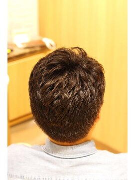 ヘアーモードキクチ 日本橋三越前店 アイロンパーマ