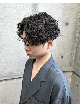 オーシャントーキョー ホワイト 原宿(OCEAN TOKYO WHITE) スパイラルセンターパート波巻きパーマツイスパ