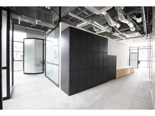 DXシェアサロンシブヤ 渋谷(DX SHARE SALON SHIBUYA)の雰囲気（シンプルでスタイリッシュな空間です！）