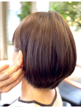 ココモ(cocomo) 丸みグラデーションボブ