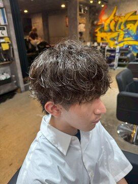 カーニー 北千住(kearny) メンズカットパーマ/ニュアンスパーマ/フェザーパーマ[北千住]