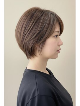 レウナ 外苑前(Reuna) 30代40代大人可愛いショートボブ　ひし形
