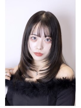 ハイレイヤースタイルのワンカールミディ