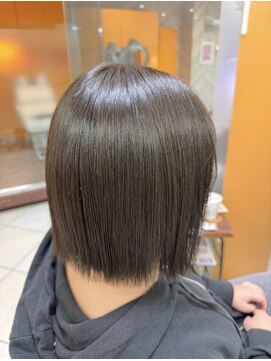 切りっぱなしボブ