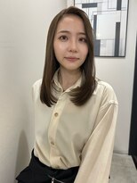 ナービス(NARVIS)&nbsp;透明感カーキベージュ/ナチュラルレイヤー/毛先カール