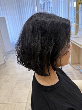 アッシュ 仙川店(Ash) 30代40代50代簡単スタイリングくせ毛活かし丸みショートボブ