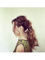 ニージ(Ni-ji) くりくりローポニー