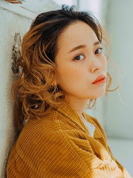 フューズ 祖師ヶ谷大蔵店(Fuse) 外国人風ミディアムスパイラルカール