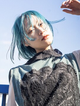 ビビト(bibito) bibito 切りっぱなしボブ ダブルカラー ブルー ターコイズ