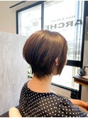 縮毛矯正をやめてくせ毛を生かしたショートヘア