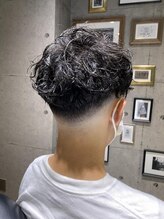 ◆フェードカット ◆男らしさ全開のワイルドな方はこれです