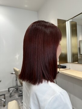 アオ(Ao) Aoヘアスタイル レッドカラー