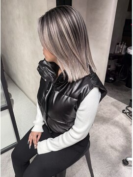 アコ(Aco) ★顔周りが明るい筋感シャドウルーツバレイヤージュ★