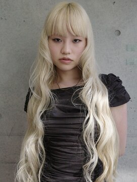 キャロルガーデンズ ボコカ 表参道(Carroll Gardens bococa) 抜きっぱなしブロンド、ロング