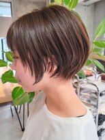 ソワネ 表参道(soigne)&nbsp;表参道大人ショートボブ白髪ぼかしハイライト顔周りレイヤー40代