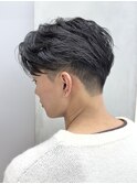 フェザーショートで軽い動きを