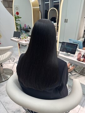 ロンドルピナス 小倉(Lond Lupinus) ブルーブラック/ワイドバング/美髪のススメ/外ハネボブ/北九州