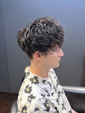 ビーダンディー(Bee dandy) ビジネスツーブロックマッシュショート デザインパーマ