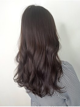 リロイド(ReLoid)の写真/髪質改善TRで髪のダメージを修復し、指通りの良い髪に◎ダメージを補修して、艶感のある仕上がりに！
