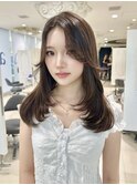 ハッシュカットくびれレイヤー顔まわりレイヤーオリーブベージュ