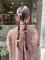 パール(PEAR+L)&nbsp;ツイン編みおろし 【田中智那美】