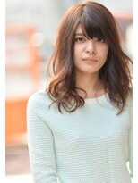 ナナナ パレナ 宝塚店(nanana parena)&nbsp;アンニュイな表情で見せる大人揺れカール【nanana parena】