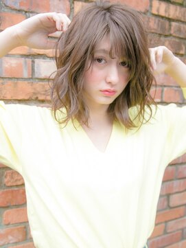 リリアン 青山(relian) ミルキーベージュで柔らかさを