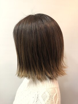 ビー オン ディー ヘア 池袋(BonD hair) 伸ばしかけにオススメ!外ハネ グラデーション【池袋】