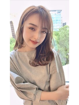 リュドール 栄(Rue D’or) セミロングスタイル