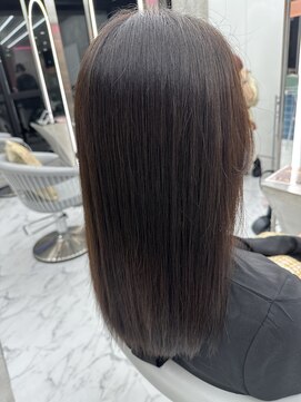 ロンドルーチェ 心斎橋(Lond luce) ダークアッシュ/ミディアムレイヤーカット［髪質改善/縮毛矯正］