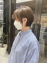 ステアケース 武蔵小杉店(stair:case)&nbsp;脱白髪染めハイライト丸みショート20代30代40代