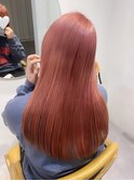 ピンクベージュ