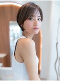 大人かわいい20代30代40代前下がり小顔丸みショートボブ