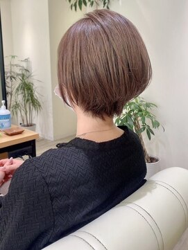 アイ(I.) 【 I. 】30代からの襟足すっきり前下がりショートボブ 川口