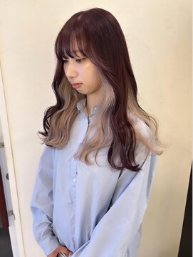 セルカ 新宿(CERCA) ワインレッド×ホワイトベージュ【CERCA新宿/新宿西口】