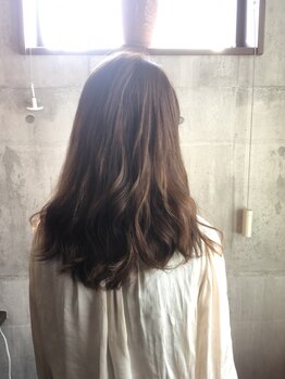 オーヴォ ヘアデザイン(OOVO HAIR DESIGN)の写真/ラフで作りすぎない質感を提案◎ドライしただけで決まる再現性のあるスタイルを基調としてます！