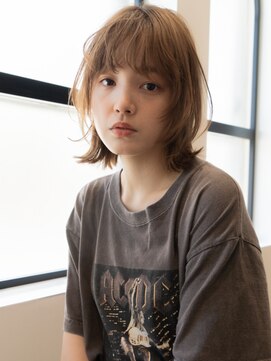 トレヘアー 京都 烏丸(tRe hair) ミニウルフ くびれヘア ホワイトベージュ